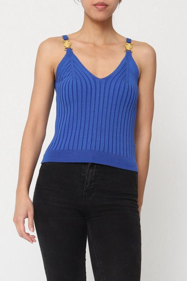 Top tricotat albastru cu bretele aurii – Bold Elegant